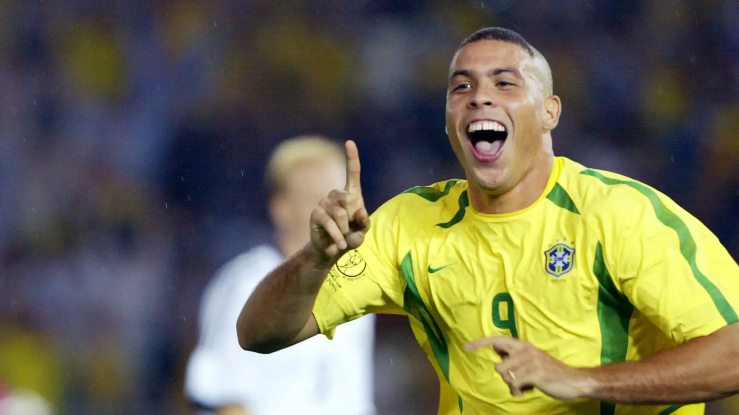 Ronaldo Béo là một bảo vật quý giá trong kho tàng bóng đá thế giới